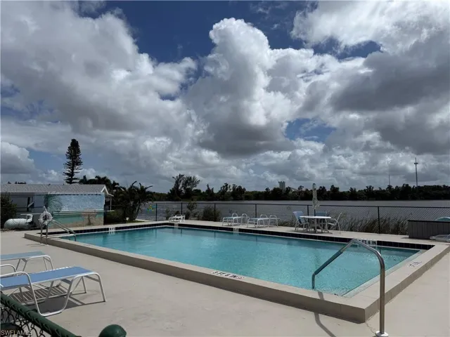 17142/17145 Casselberry Ln, Fort Myers, Florida 33967