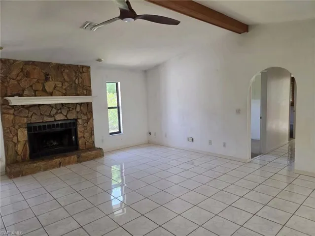 18682 Spruce Dr E, Fort Myers, Florida 33967