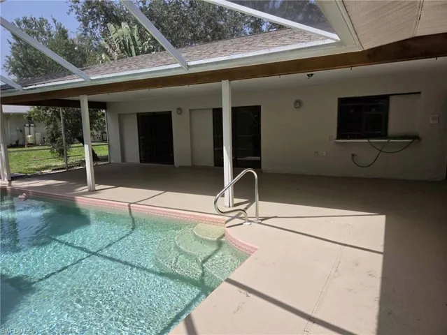 18682 Spruce Dr E, Fort Myers, Florida 33967