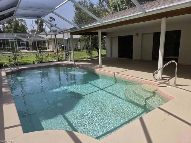 18682 Spruce Dr E, Fort Myers, Florida 33967