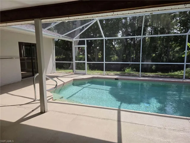 18682 Spruce Dr E, Fort Myers, Florida 33967
