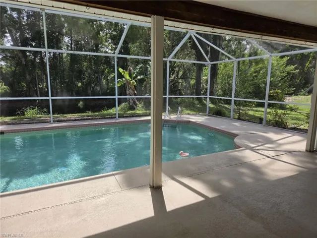 18682 Spruce Dr E, Fort Myers, Florida 33967
