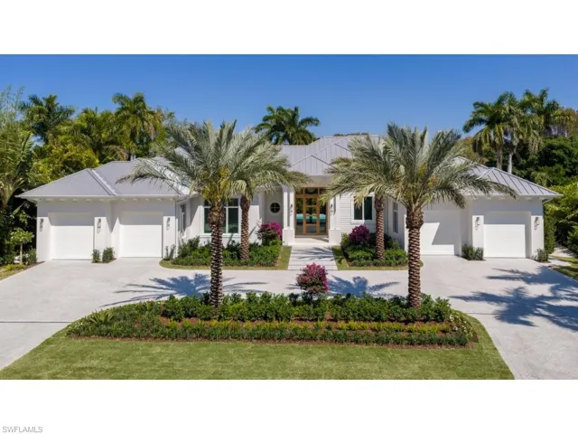 725  Pectin  RD, Naples, FL 34102