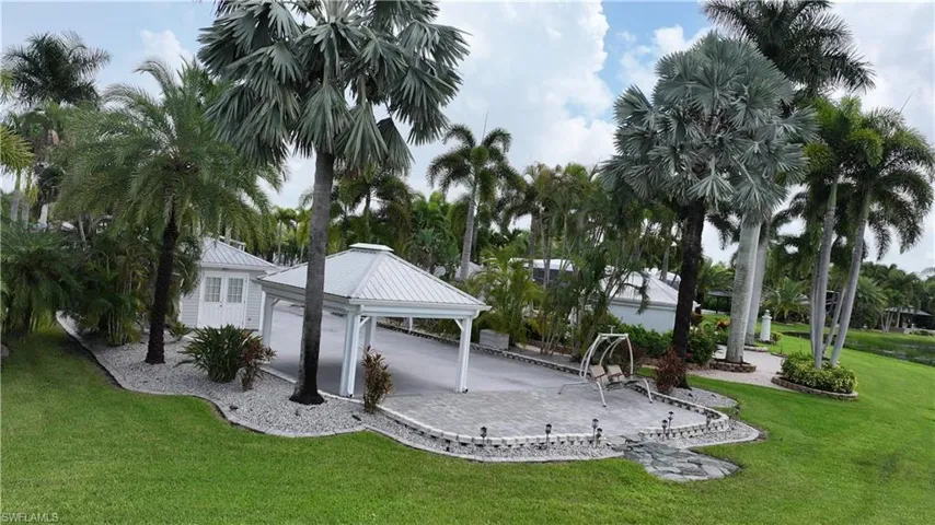 10210 Surfwood Ct, Fort Myers, Florida 33905
