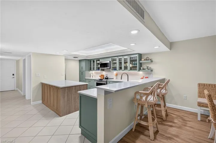 2929 W Gulf Dr 102, Sanibel, Florida 33957
