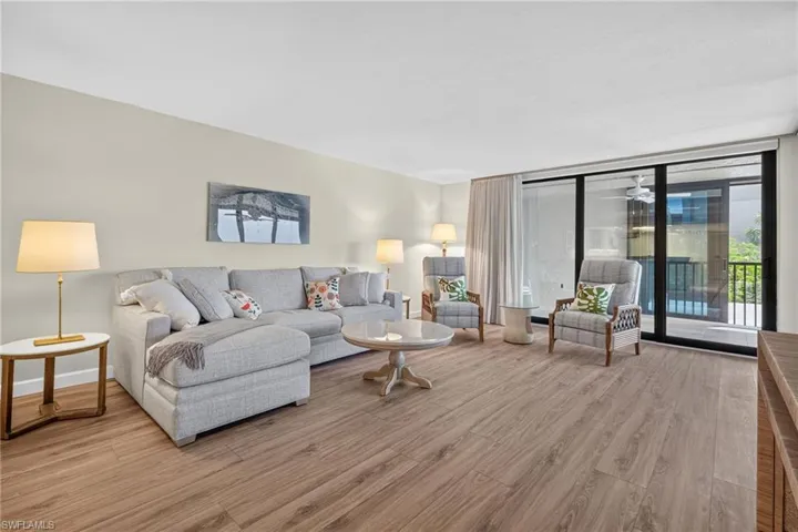 2929 W Gulf Dr 102, Sanibel, Florida 33957