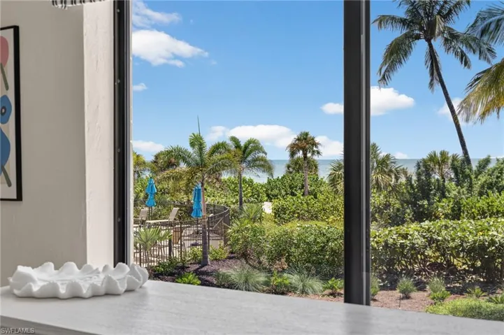 2929 W Gulf Dr 102, Sanibel, Florida 33957