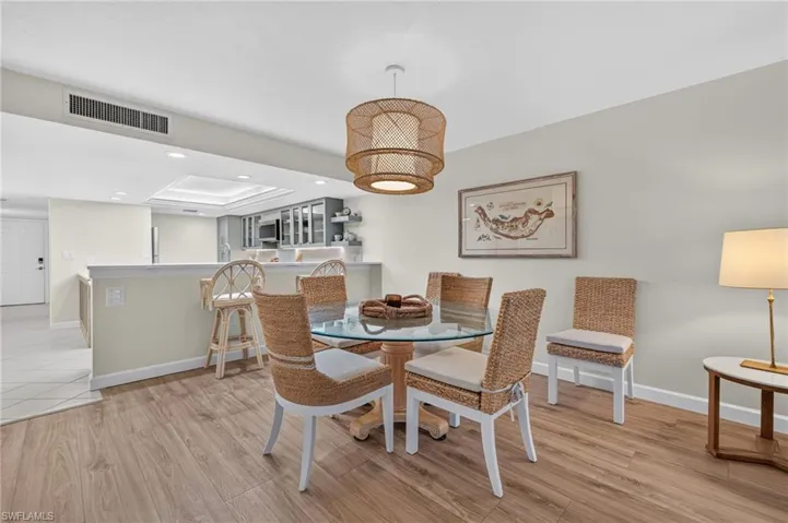 2929 W Gulf Dr 102, Sanibel, Florida 33957