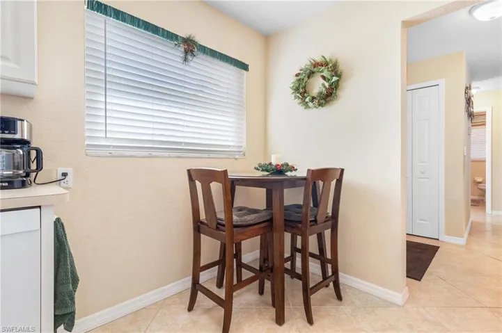 Breakfast area off kitchen