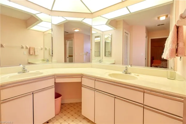 17855  Acacia  DR, North Fort Myers, FL 33917