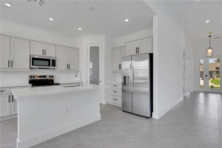 1408 Nw 2nd St, Cape Coral, Florida 33993