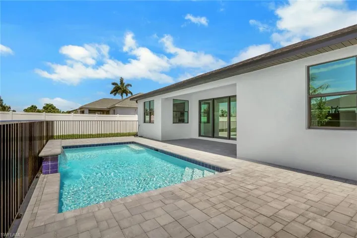 1408 Nw 2nd St, Cape Coral, Florida 33993