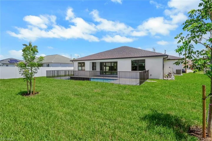 1408 Nw 2nd St, Cape Coral, Florida 33993