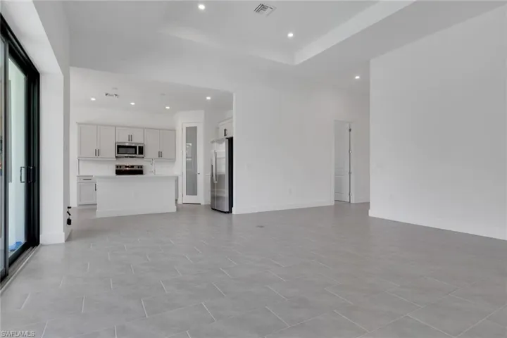 1408 Nw 2nd St, Cape Coral, Florida 33993