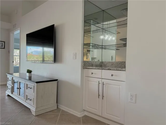 2860 Cypress Trace Cir 1823, Naples, Florida 34119