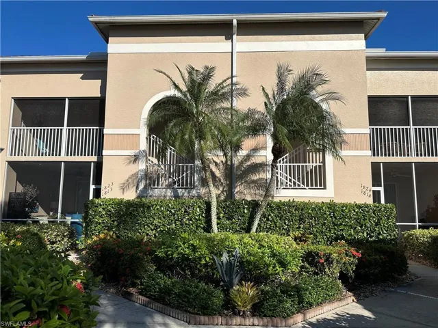 2860 Cypress Trace Cir 1823, Naples, Florida 34119
