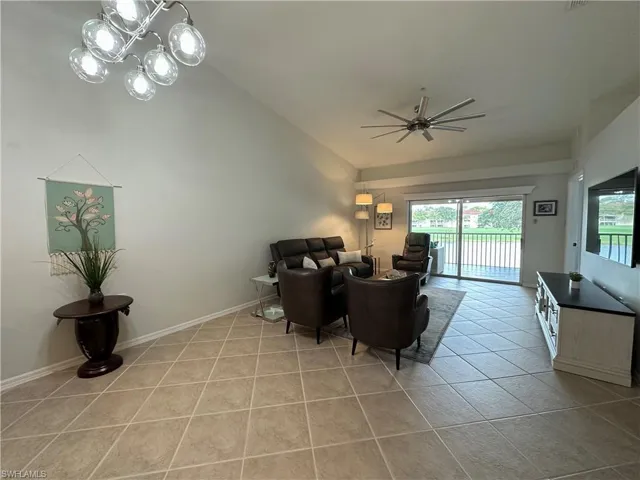 2860 Cypress Trace Cir 1823, Naples, Florida 34119
