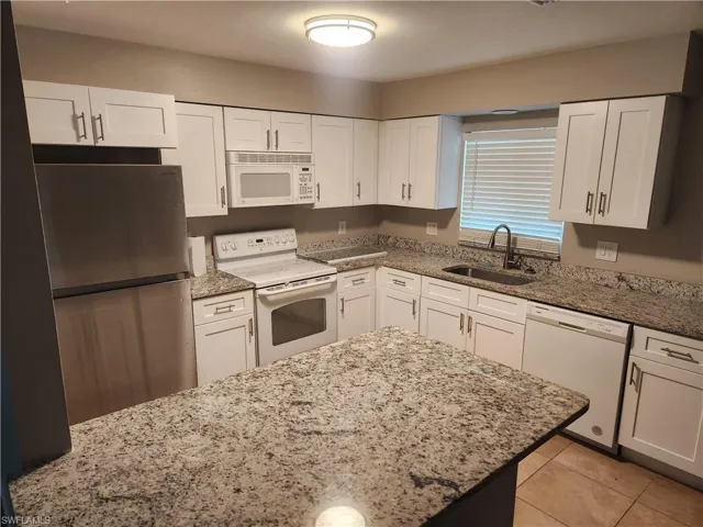 1402 Ne 18th St, Cape Coral, Florida 33909