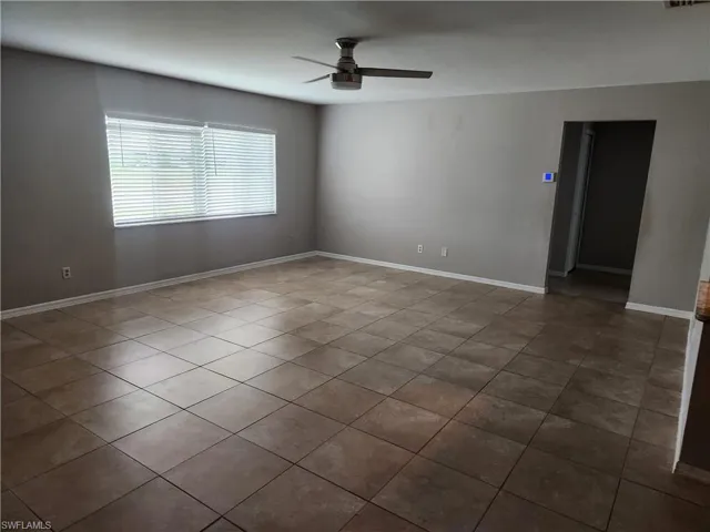 1402 Ne 18th St, Cape Coral, Florida 33909