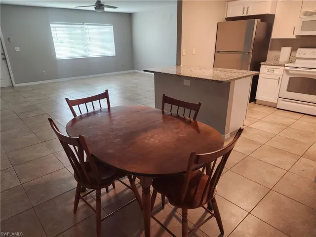 1402 Ne 18th St, Cape Coral, Florida 33909