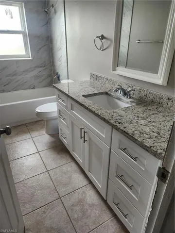 1402 Ne 18th St, Cape Coral, Florida 33909