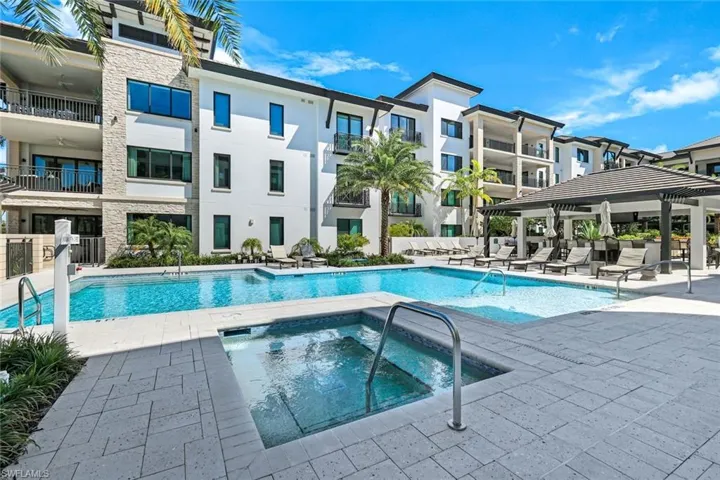1130  3rd S AVE, Naples, FL 34102