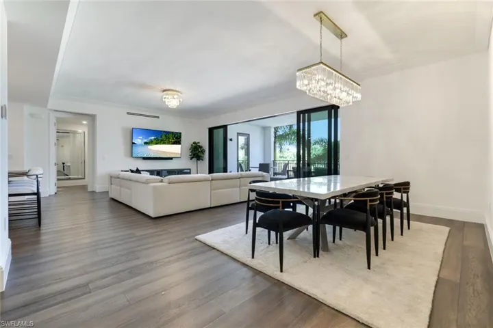 1130  3rd S AVE, Naples, FL 34102