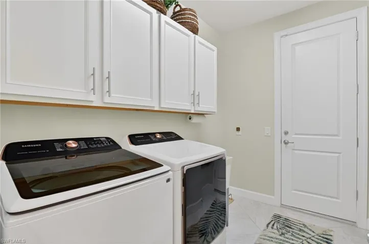 16133 Palmetto Prairie Dr, Alva, Florida 33920