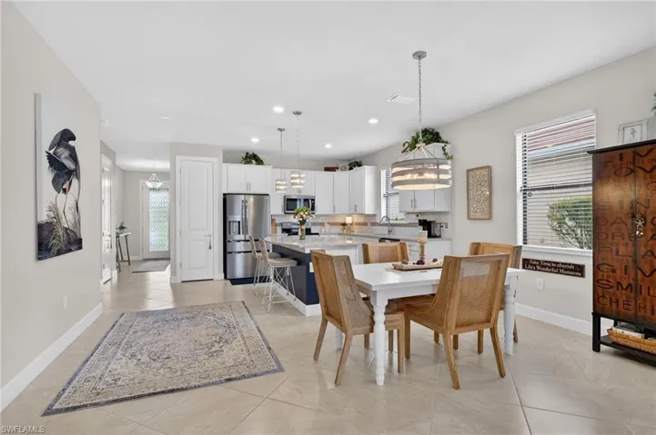 16133 Palmetto Prairie Dr, Alva, Florida 33920