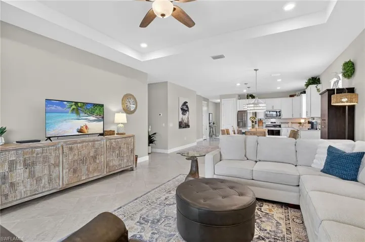 16133 Palmetto Prairie Dr, Alva, Florida 33920