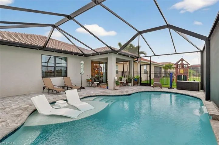 16133 Palmetto Prairie Dr, Alva, Florida 33920