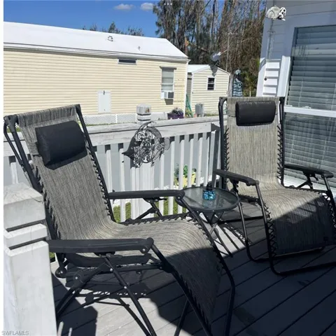 Front porch sitting area