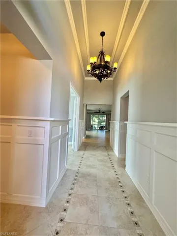Stunning Foyer Entranceway