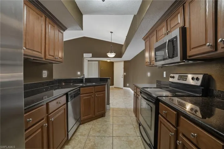 13515 Eagle Ridge Dr 525, Fort Myers, Florida 33912