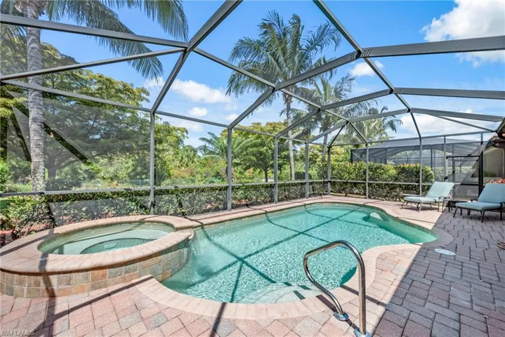 Pool/ spa