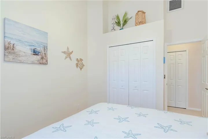 7693  Citrus Hill  LN, Naples, FL 34109