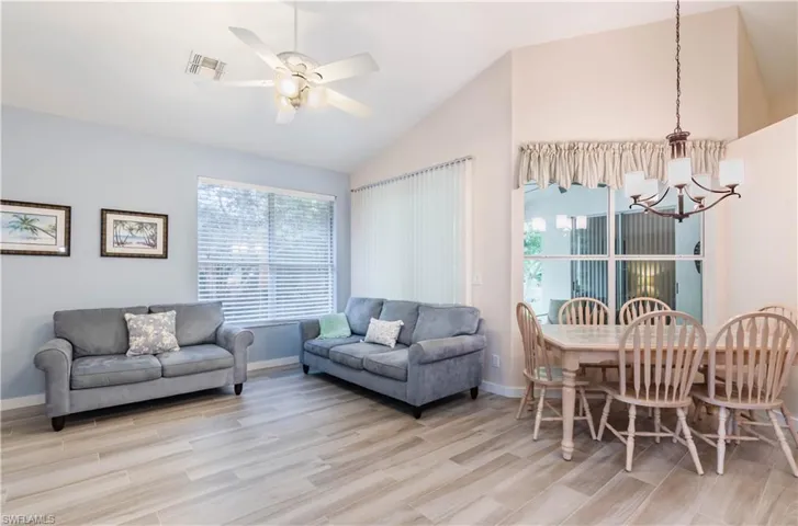 7693  Citrus Hill  LN, Naples, FL 34109