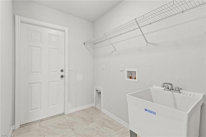 Laundry in residence. Washer/drier hookup.