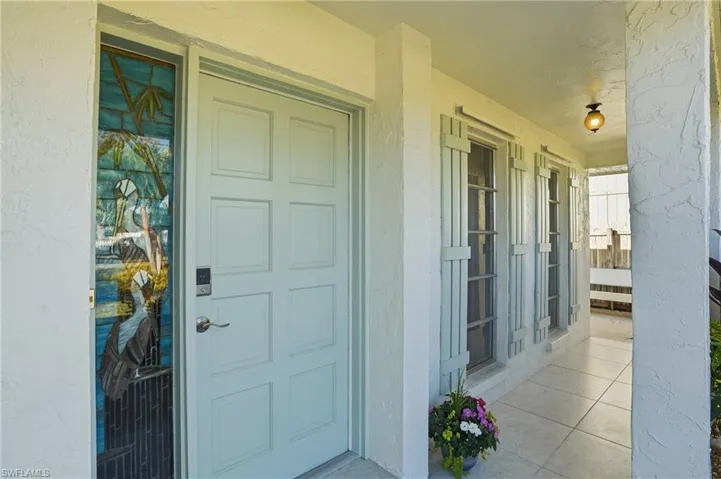 560  109th N AVE, Naples, FL 34108