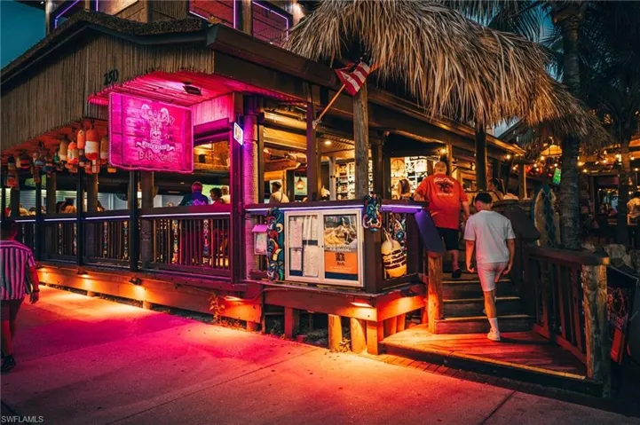 Fort Myers Beach night life