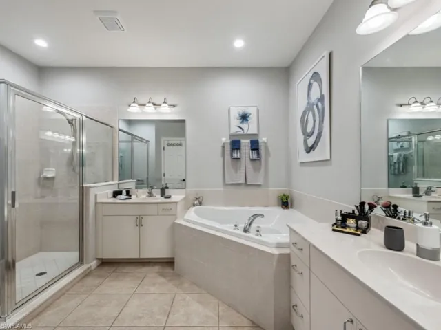 7856  Clemson N ST, Naples, FL 34104