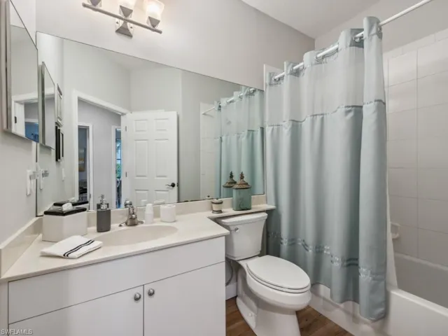 7856  Clemson N ST, Naples, FL 34104