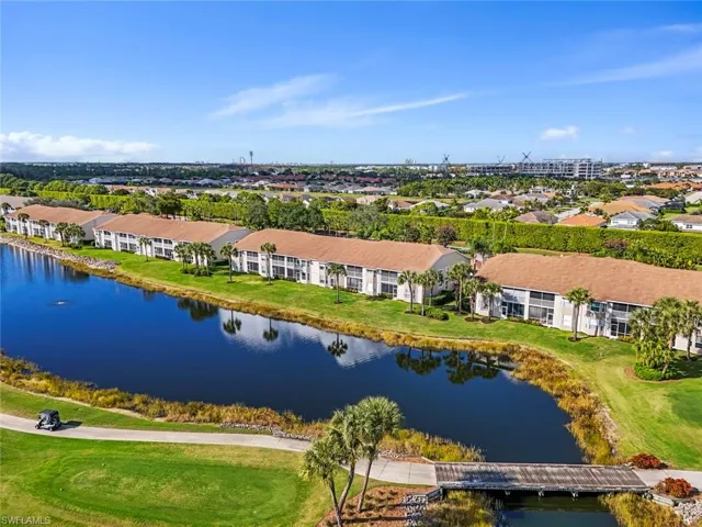 10230 Washingtonia Palm Way 1914, Fort Myers, Florida 33966