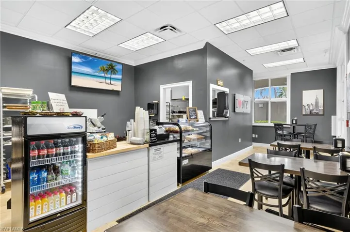 That New York Bagel Place