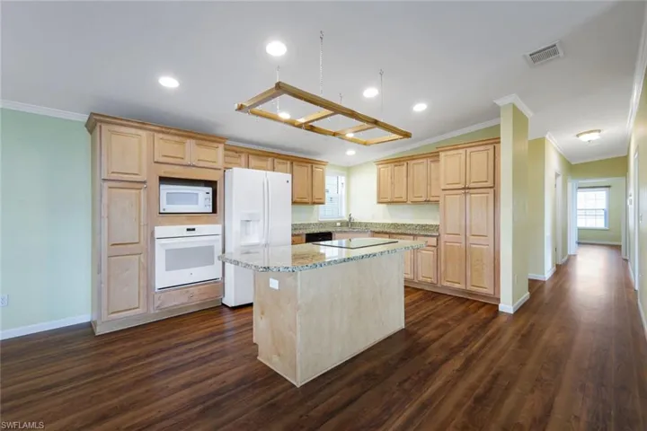 Kitchen with Center Island