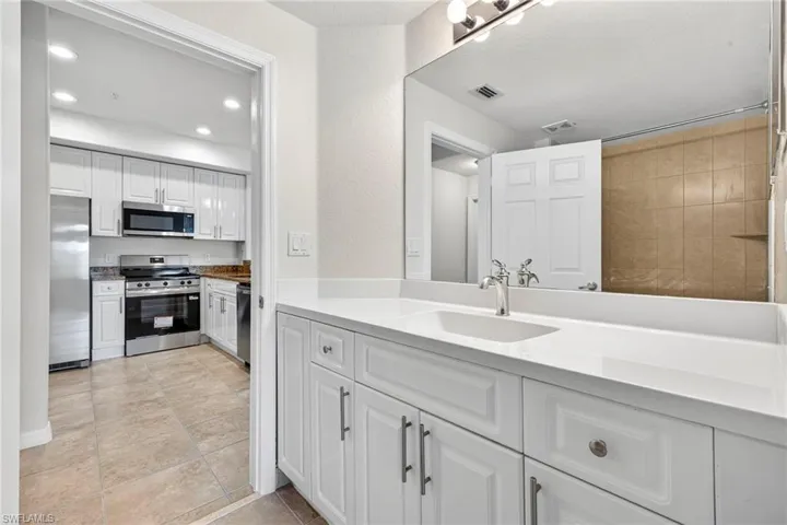 13150  Bella Casa  CIR, Fort Myers, FL 33966