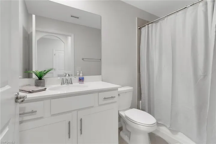 5807 Double Eagle Cir 4617, Ave Maria, Florida 34142