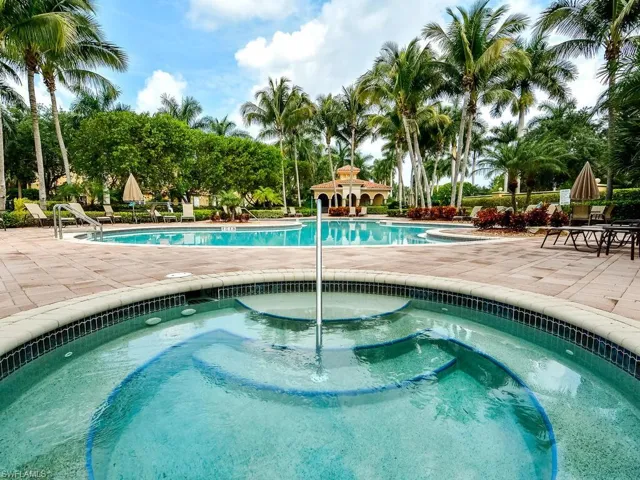 2605 Estrella Ct Ph-3, Naples, Florida 34109