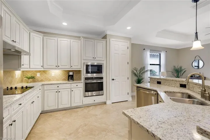 17450 Galway Run, Bonita Springs, Florida 34135