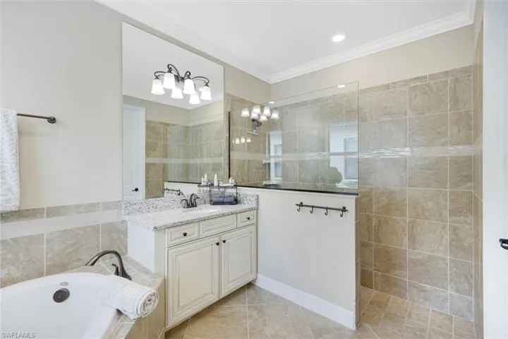 17450 Galway Run, Bonita Springs, Florida 34135